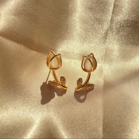Lagom Studio Jewelry - 💙💕Last one Rose Floral Stud Flower Tulips